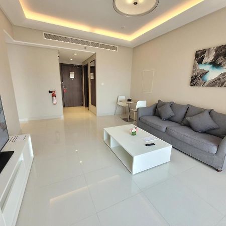Sunday Luxury Downtown Adliya Formerly Jewel Hotel Manama Exterior foto