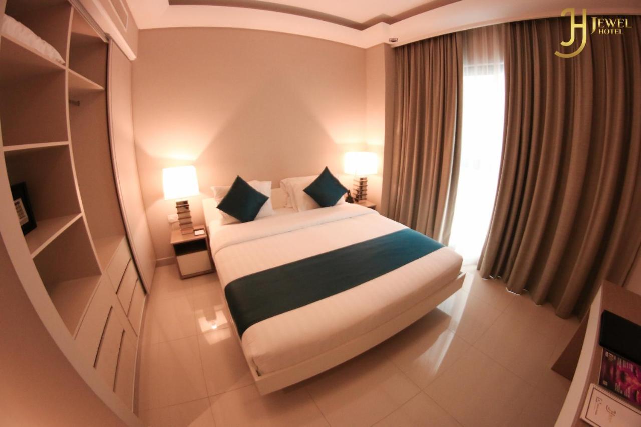 Sunday Luxury Downtown Adliya Formerly Jewel Hotel Manama Exterior foto