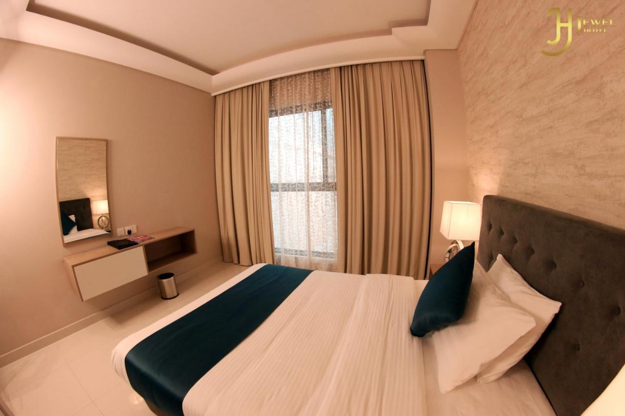 Sunday Luxury Downtown Adliya Formerly Jewel Hotel Manama Exterior foto