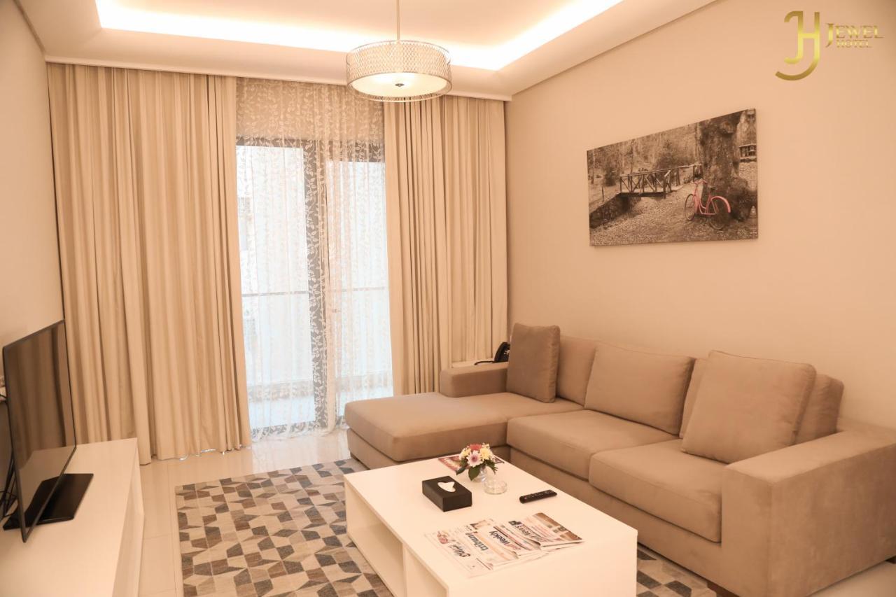 Sunday Luxury Downtown Adliya Formerly Jewel Hotel Manama Exterior foto