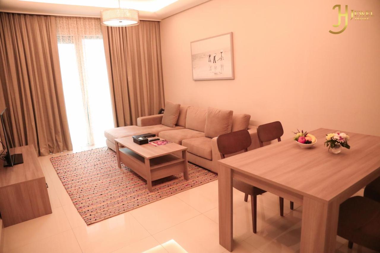 Sunday Luxury Downtown Adliya Formerly Jewel Hotel Manama Exterior foto