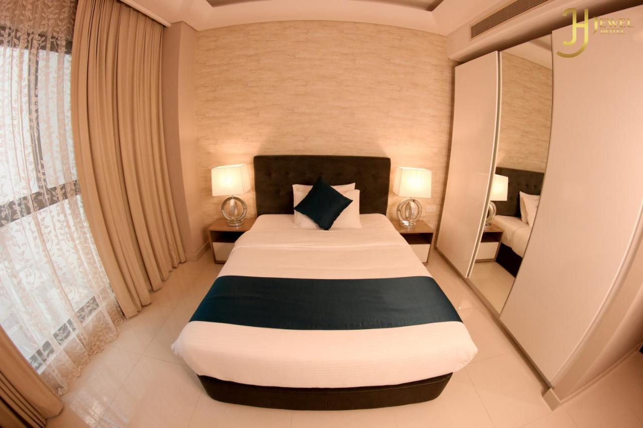 Sunday Luxury Downtown Adliya Formerly Jewel Hotel Manama Exterior foto
