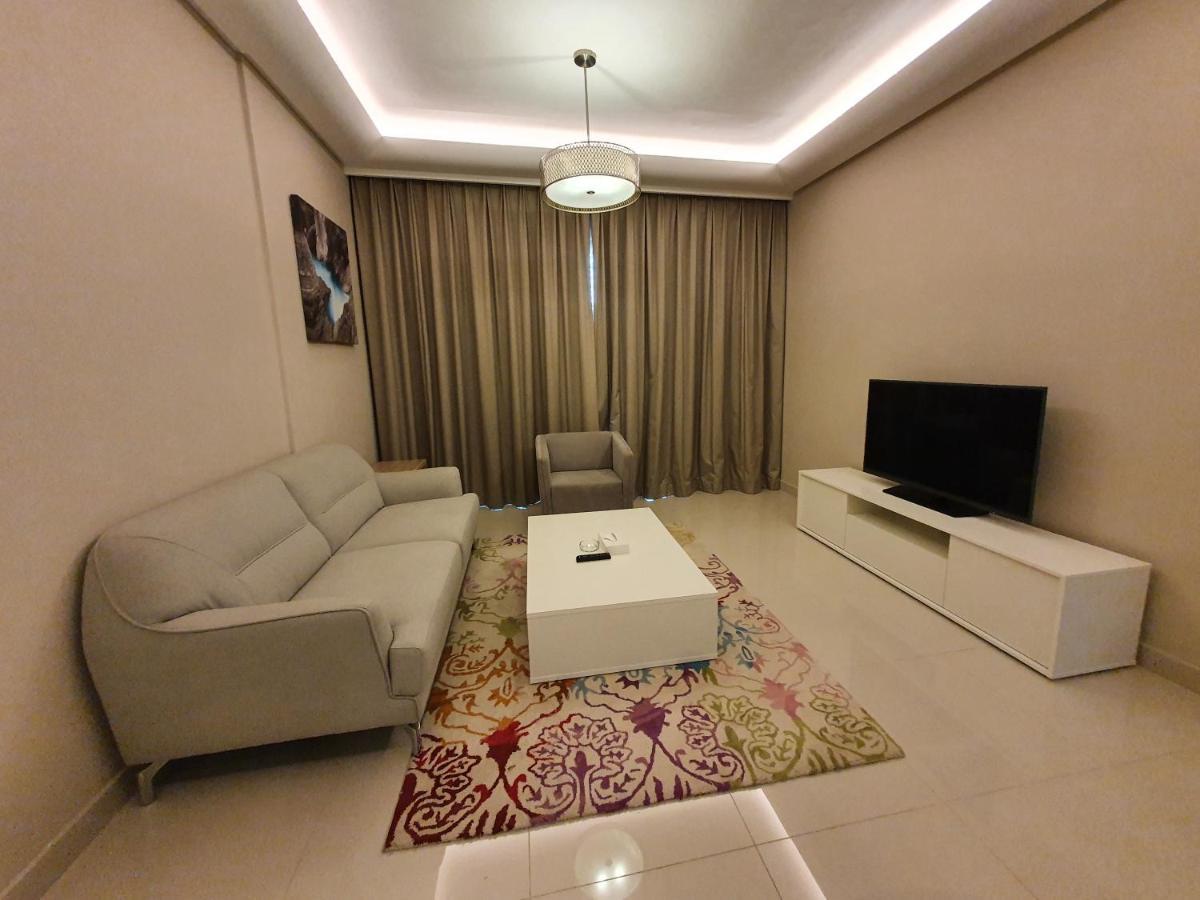 Sunday Luxury Downtown Adliya Formerly Jewel Hotel Manama Exterior foto
