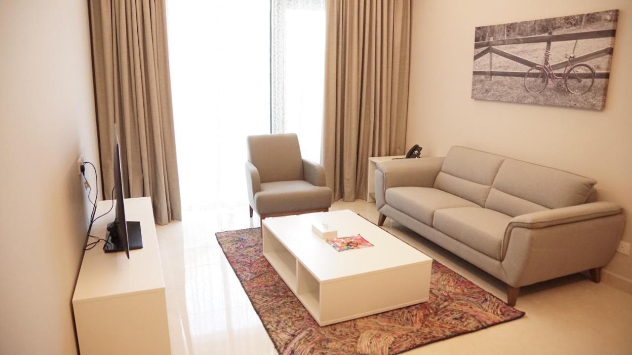 Sunday Luxury Downtown Adliya Formerly Jewel Hotel Manama Exterior foto